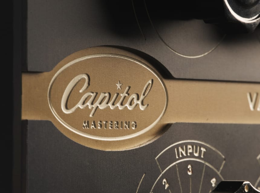 UAD Capitol Mastering Compressor Capitol Masteringのカスタム機材を再現