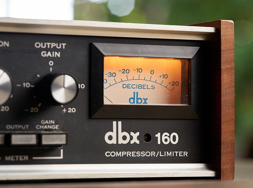 UAD dbx 160 シンプルな操作で太さや攻撃感を足す