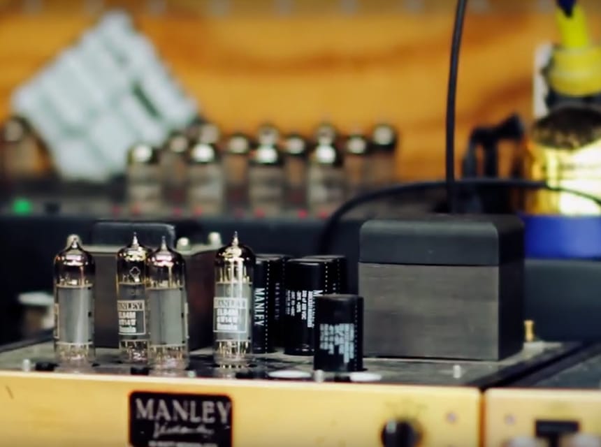 UAD Manley Variable Mu Compressor 滑らかなゲインリダクションで上品な艶を足す